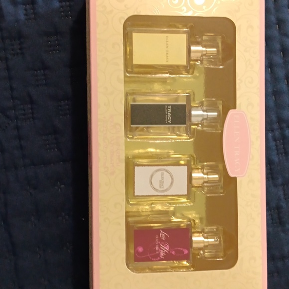 Ellen Tracy perfume - Picture 8 of 9